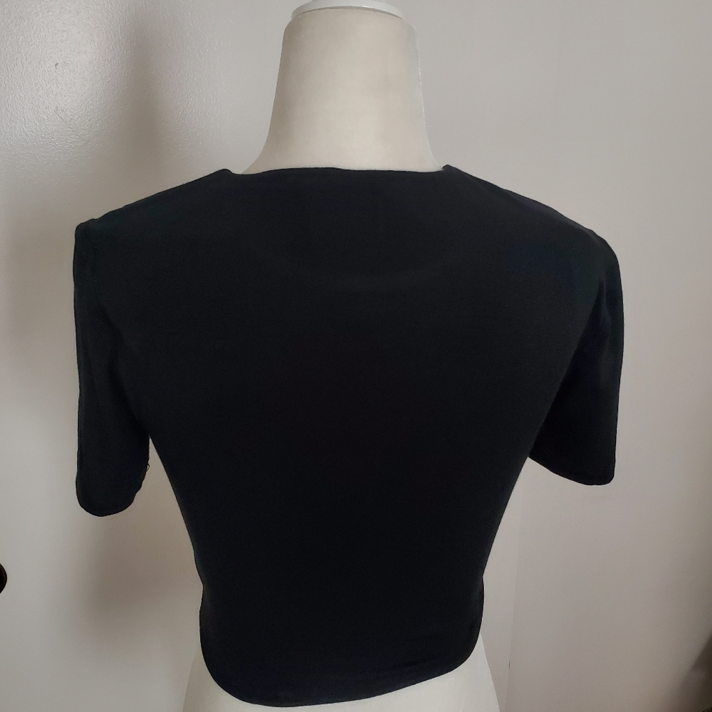 White Fox Baby Tee Crop Top Women's Size S Black - Picture 4 of 9